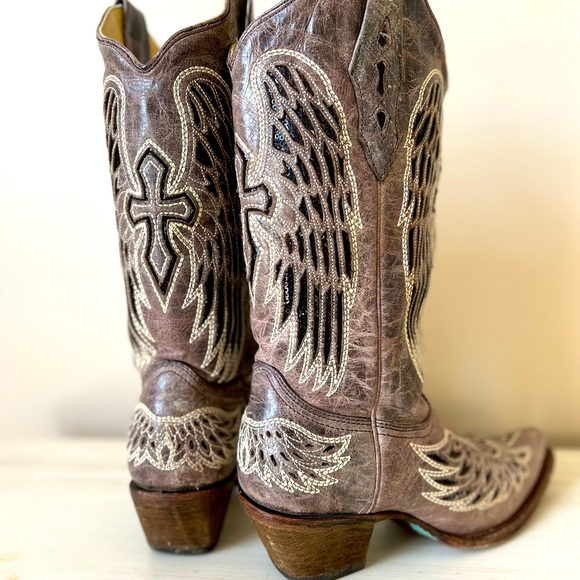 Corral Vintage Cowboy Boots - Picture 6 of 9